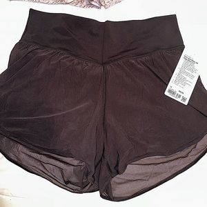NWT NULU AND MESH HR YOGA SHORT LULULEMON